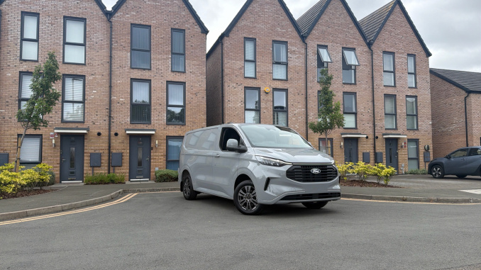 Ford Transit Custom 320 L1 Diesel Fwd 2.0 EcoBlue 136ps H1 Van Limited - Image 33